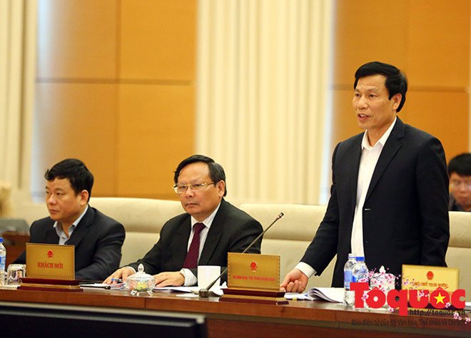 Bộ trưởng Bộ VHTTDL Nguyễn Ngọc Thiện giải trình, làm rõ thêm một số vấn đề của dự thảo Luật Du lịch sửa đổi. Ảnh: Nam Nguyễn